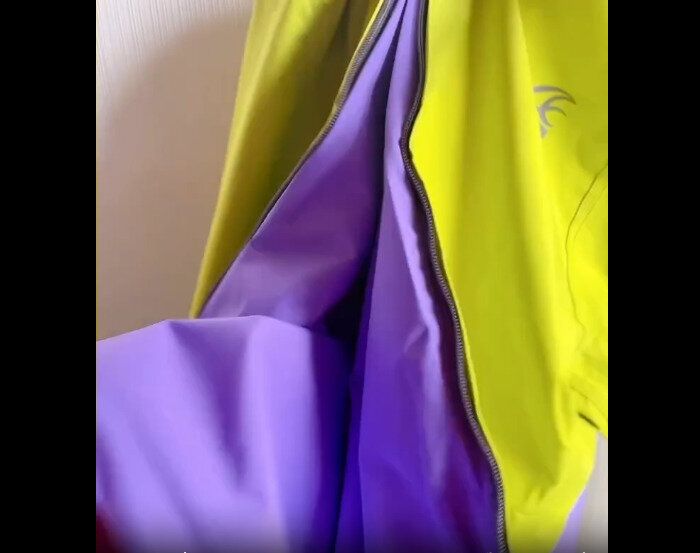 【ワークマン】背中部分が開く！ジュニアレインジャケット