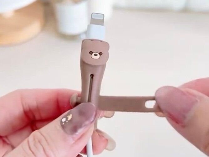 やっと見つけたアイテム!【セリア】「取り付け取り外しも簡単」「使わないときも邪魔にならない」おすすめアイテム4選