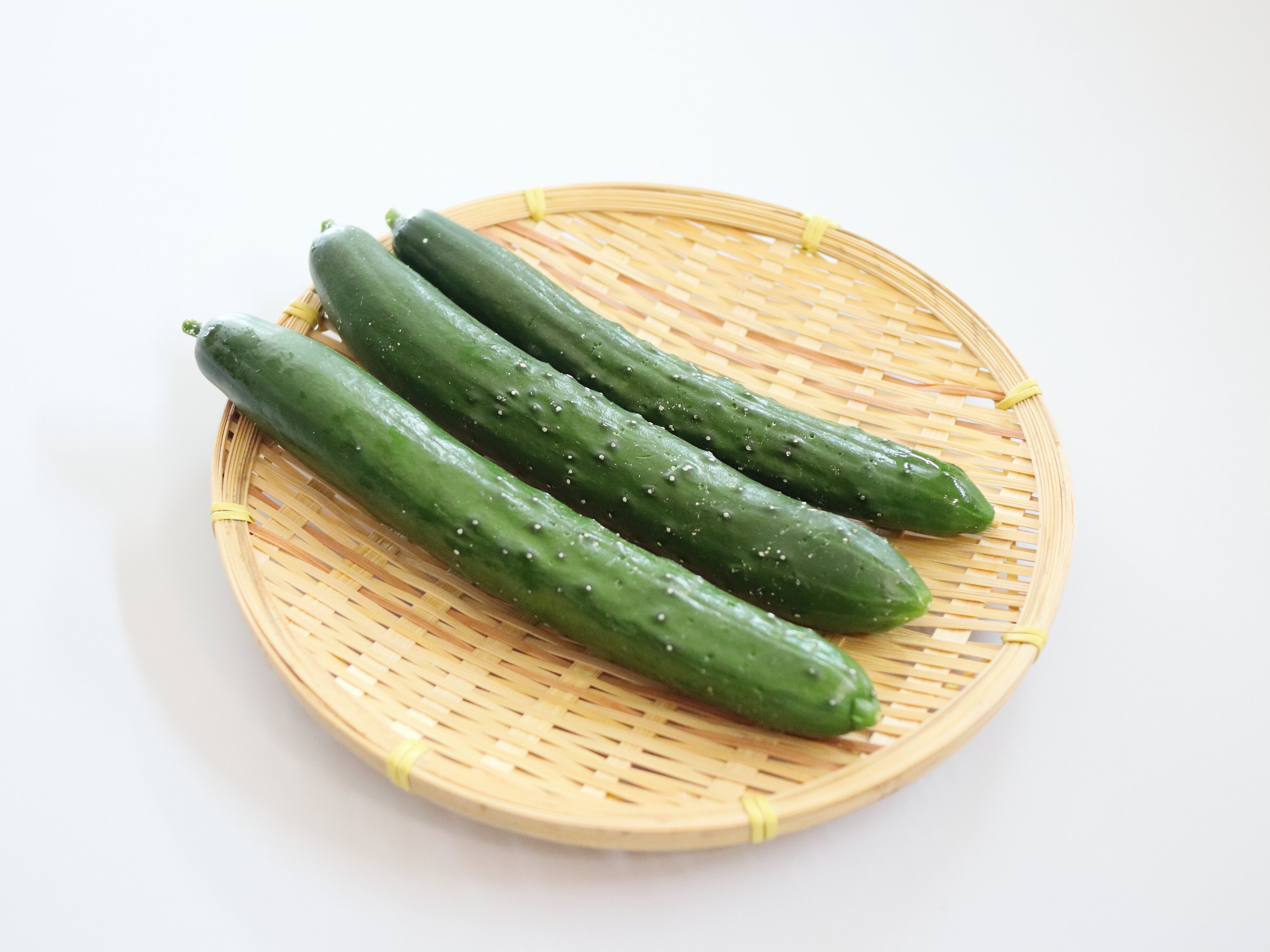 実は冷凍できる!「きゅうり」冷凍保存のコツと調理のポイント