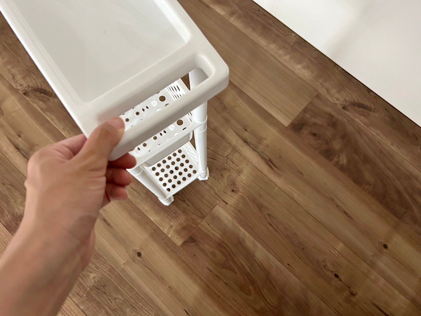 【ダイソー】550円だけど買い!プロもおすすめのスッキリ隙間収納が叶う優秀アイテムを発見