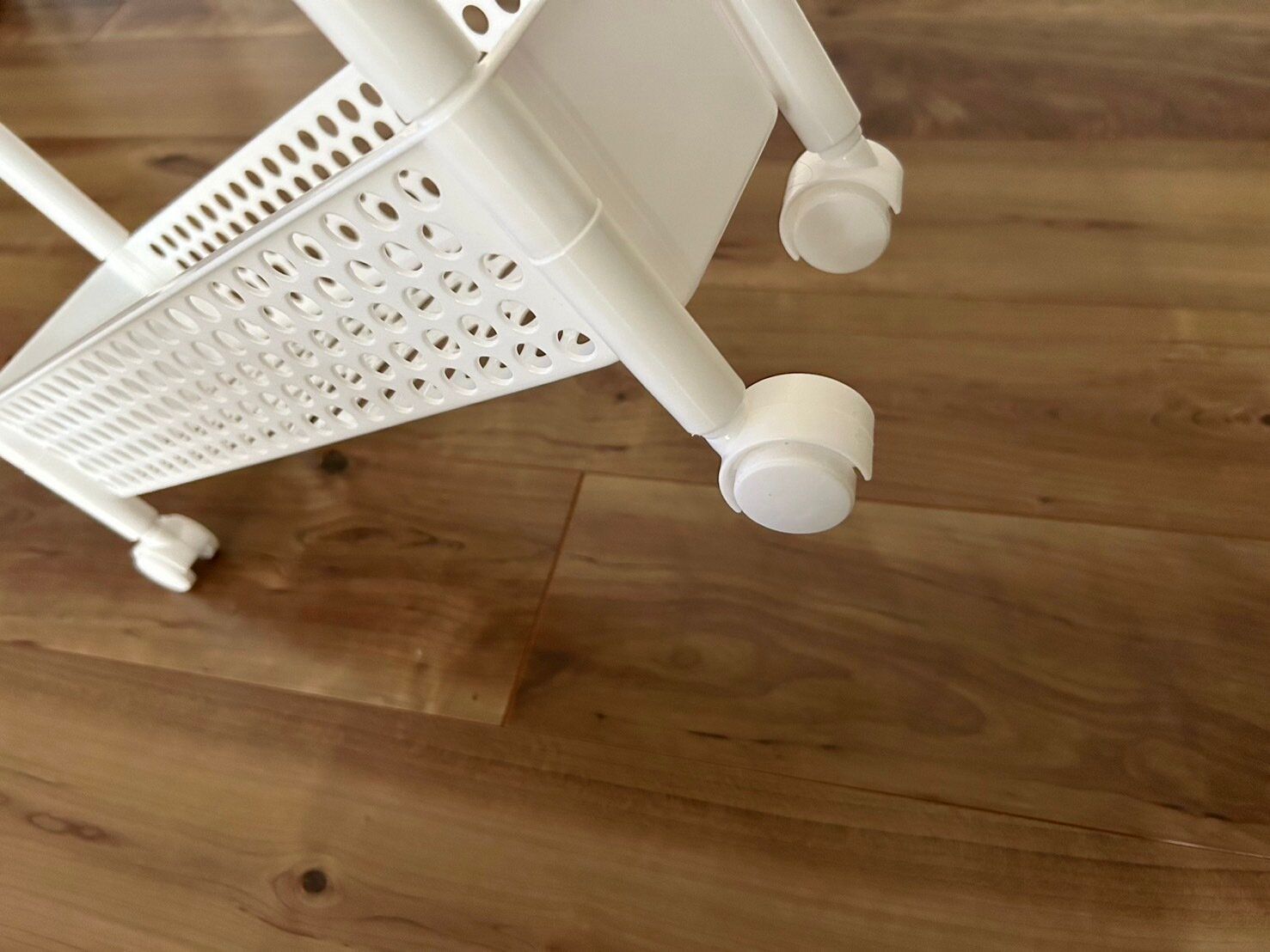 【ダイソー】550円だけど買い!プロもおすすめのスッキリ隙間収納が叶う優秀アイテムを発見