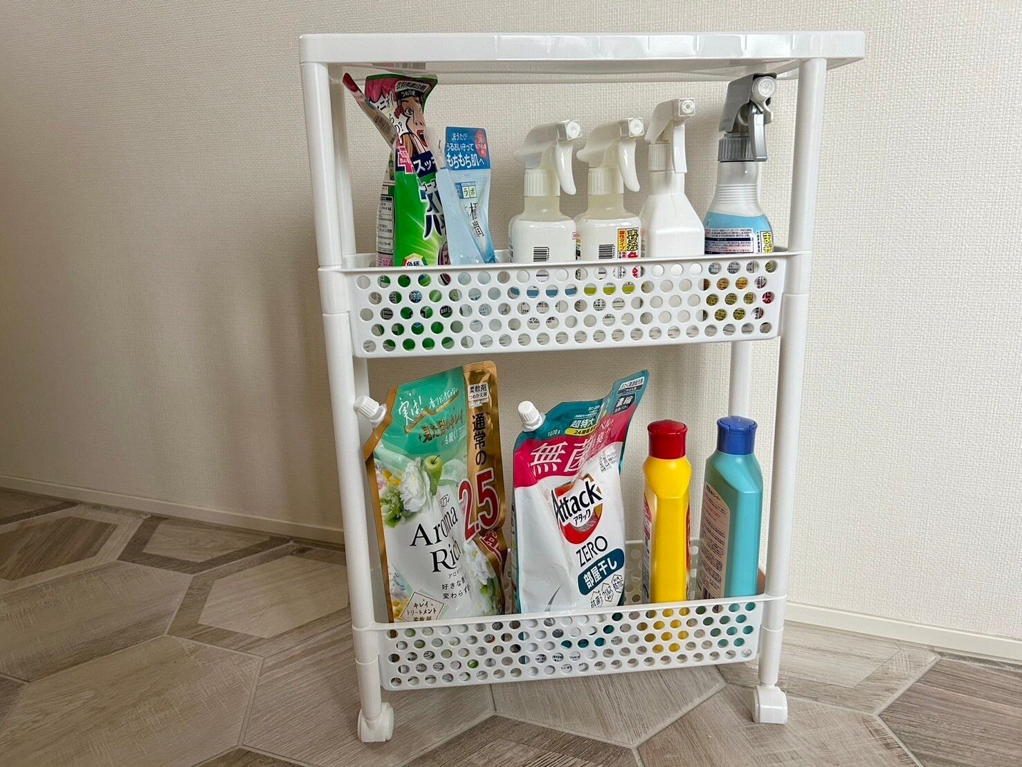 【ダイソー】550円だけど買い!プロもおすすめのスッキリ隙間収納が叶う優秀アイテムを発見