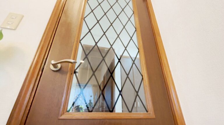 気になる「手垢汚れ」も簡単！シュッと一拭きで解決する掃除術