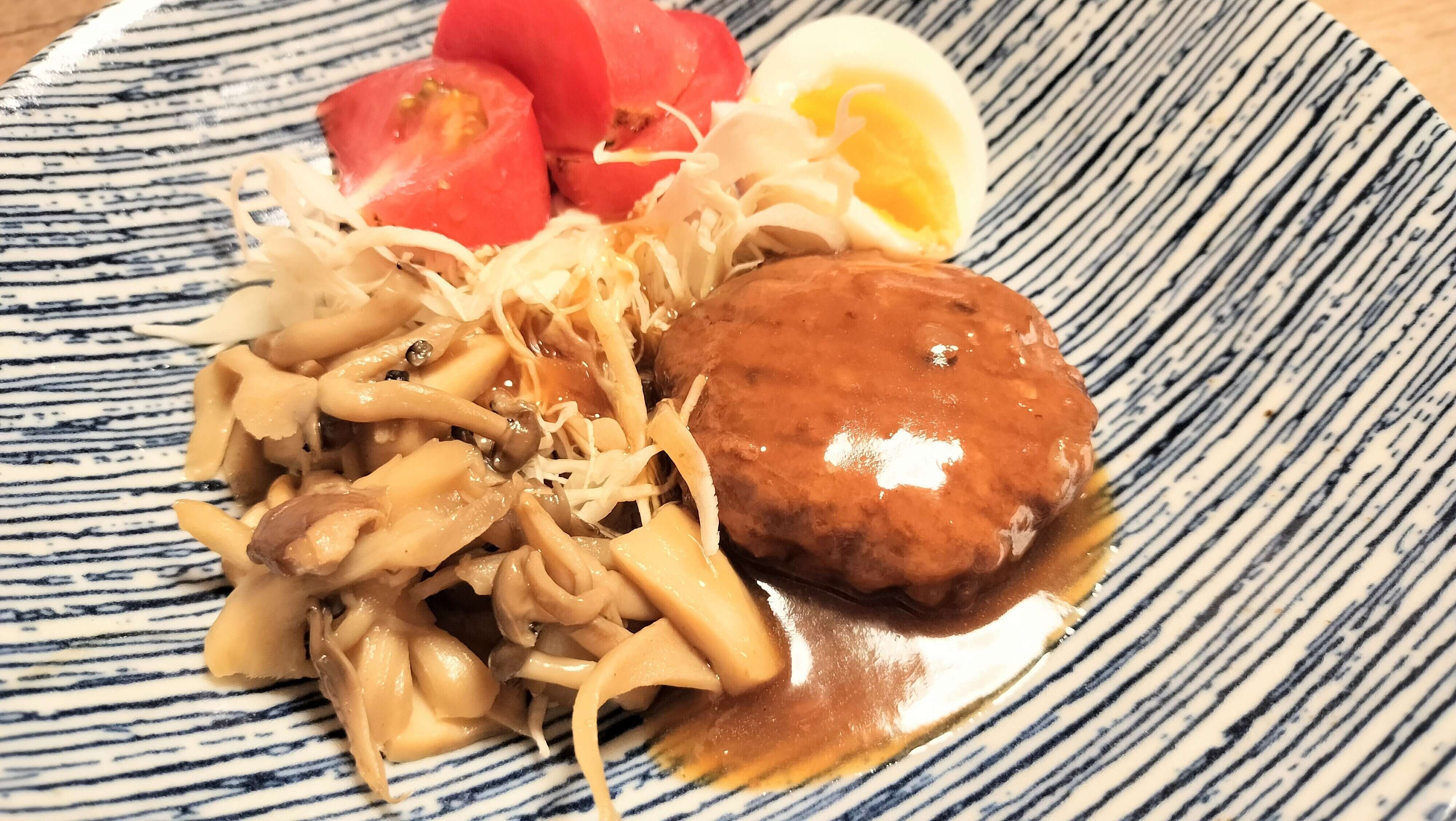 ハンバーグごはん