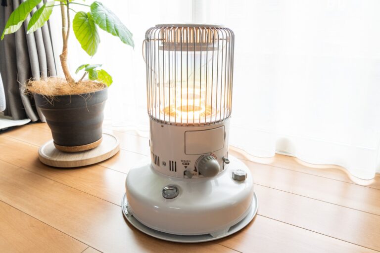 おしゃれな石油ストーブ21選《2025》魅力や注意点、選び方も徹底解説！