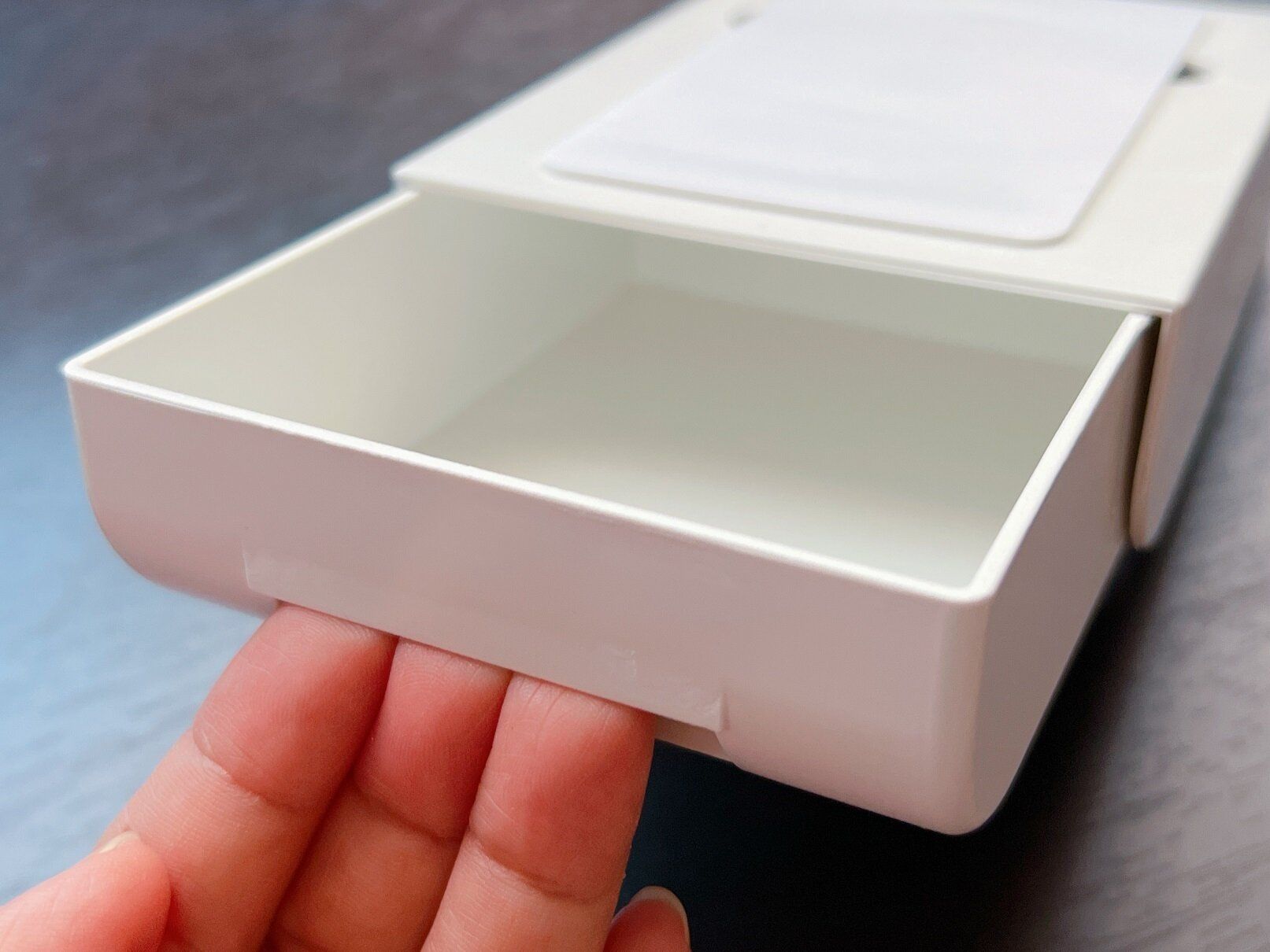 ダイソーの「取り付け式引き出し」が小物収納にぴったり！