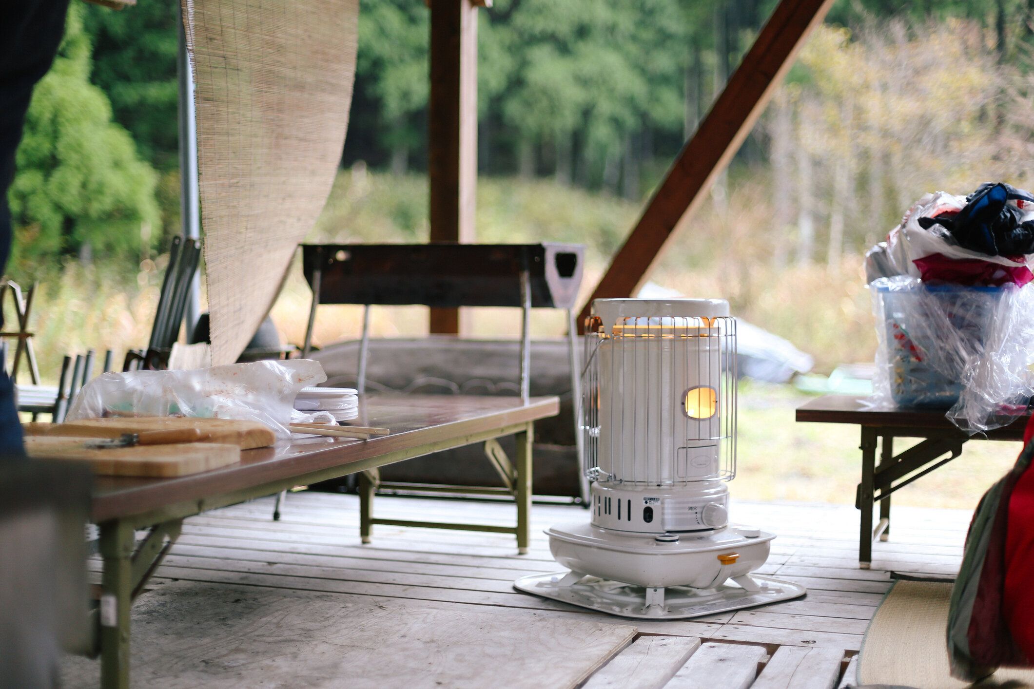 キャンプ先の石油ストーブ