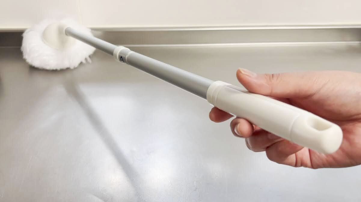 持ち手が伸びるバスブラシ