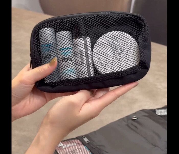 【無印良品】持って損なし！吊るして使える着脱ポーチ付ケース