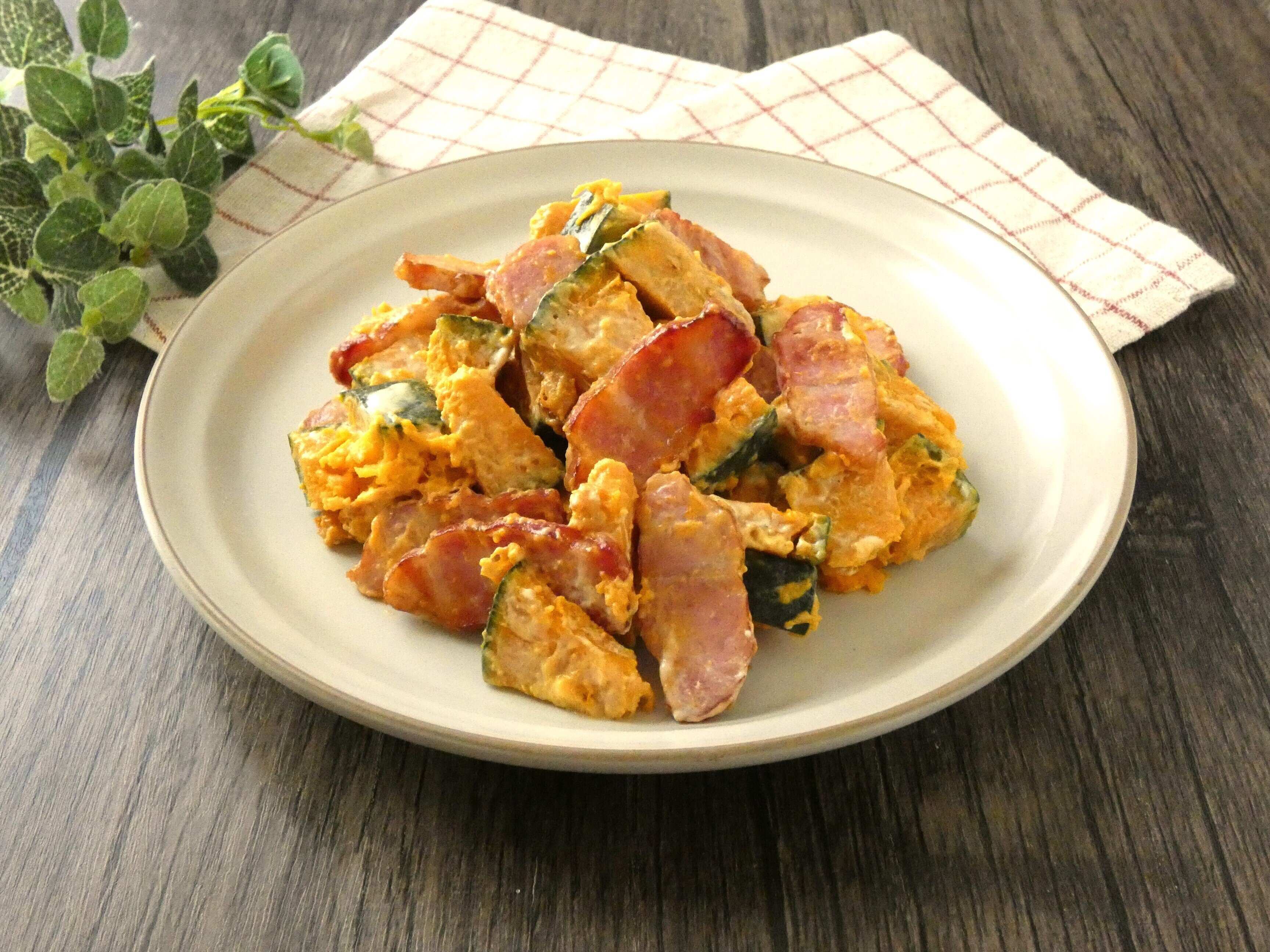 ベーコンとかぼちゃのサラダ