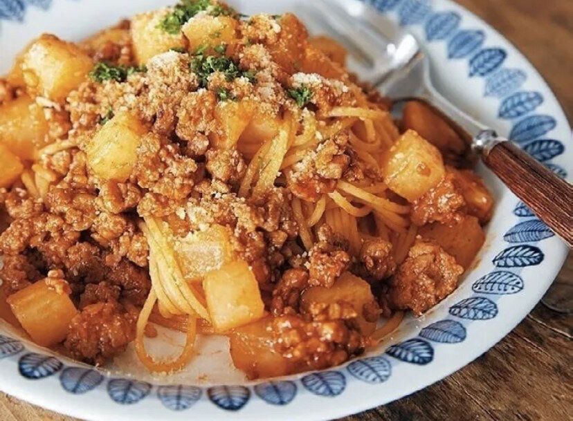 ころころ大根ミートソースパスタ