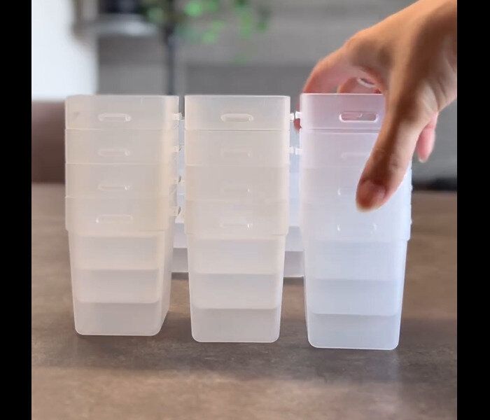 【セリア】めっちゃよかった!くつした整理カップの薬箱