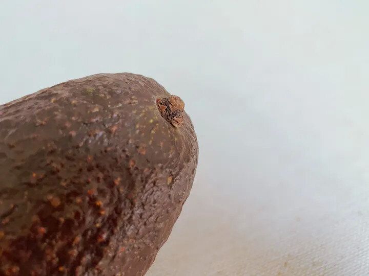 ヘタが浮いている