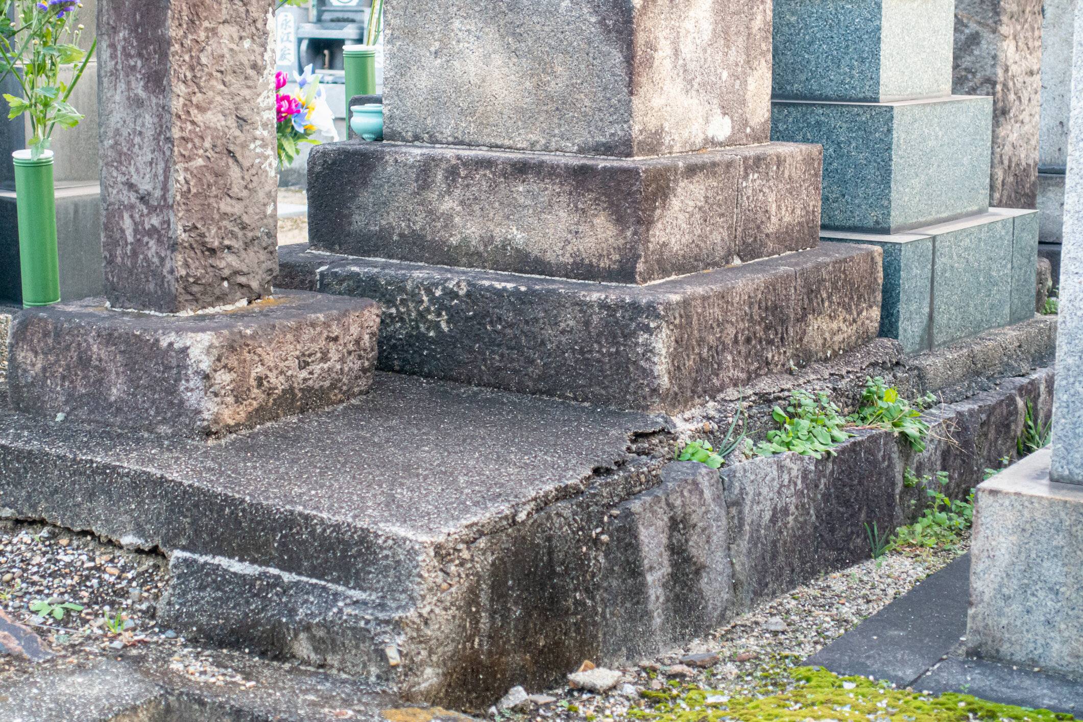 墓地の写真。墓のイメージ。