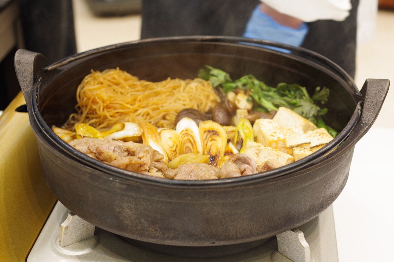 豚肉でも鶏肉でも！もっと自由な「すき焼きアレンジ」で気楽な“週末ごちそう鍋”を