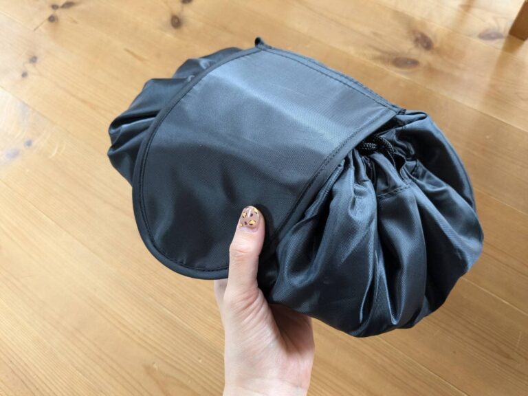 【おもちゃ収納】家でも外出先でも超快適！収納のプロが実践するメイクポーチの“じゃない使い方“