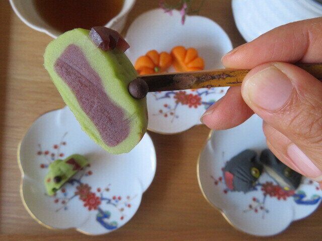 目はチョコレートの味
