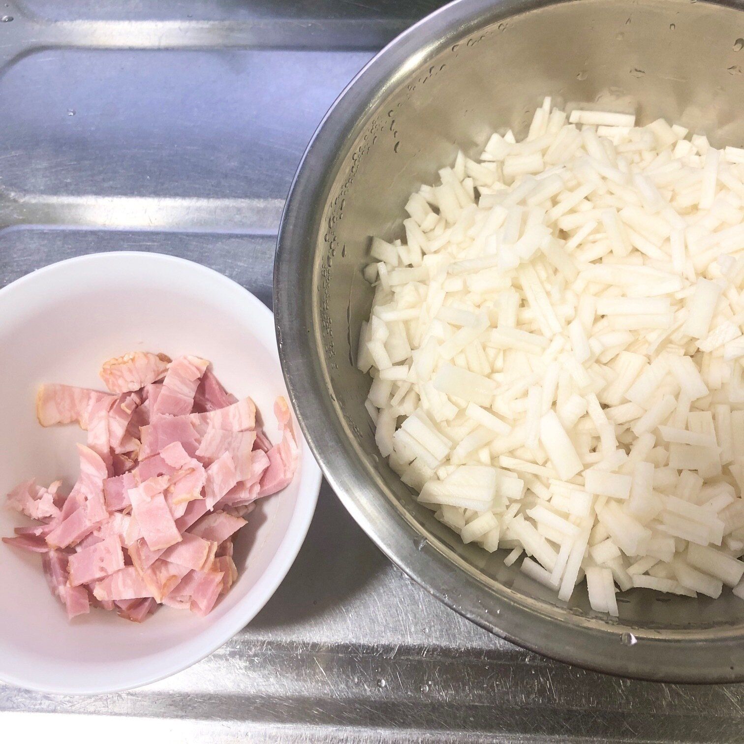 スープのもとの基本材料