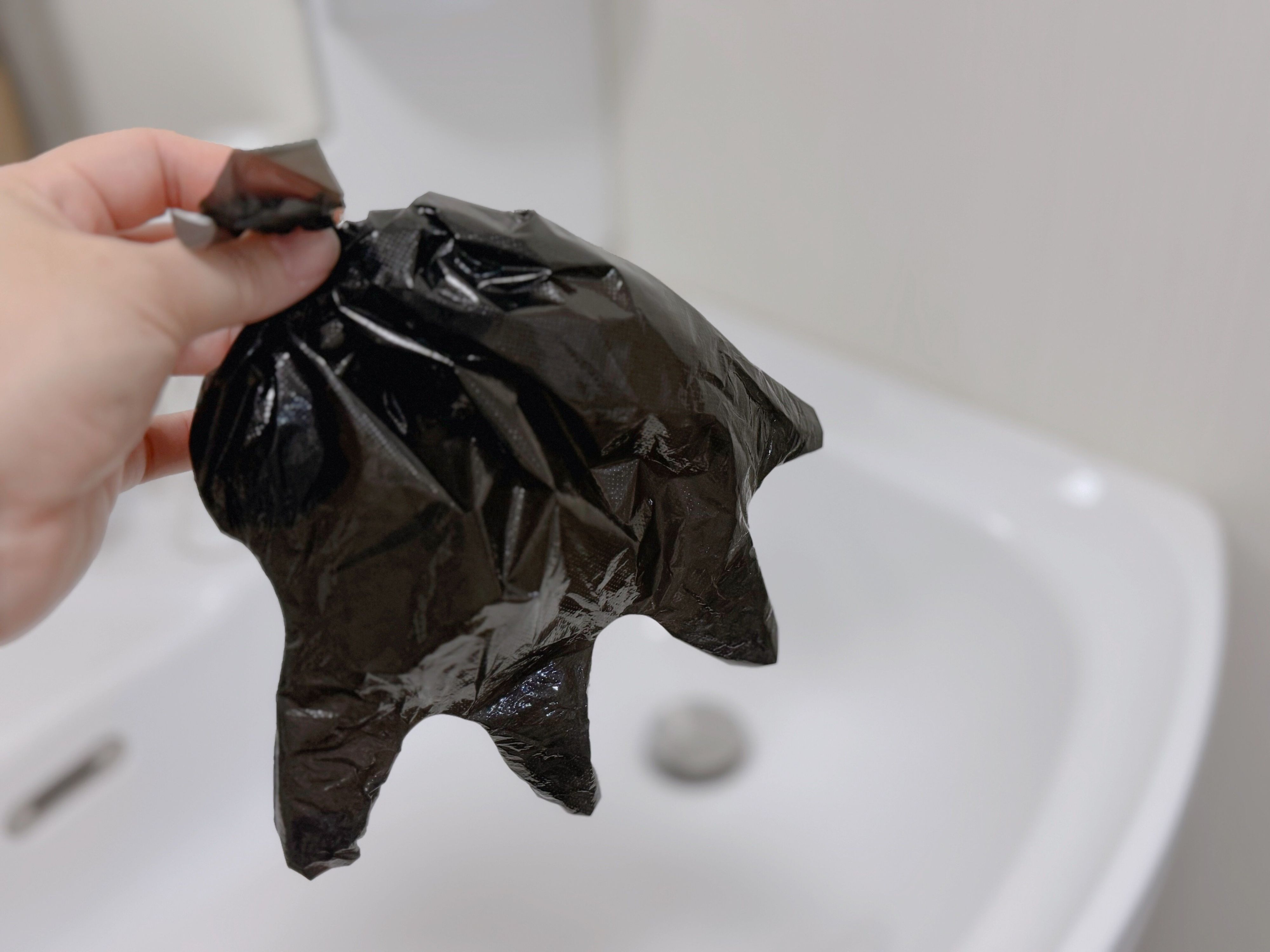 1枚2役で排水口掃除に超便利