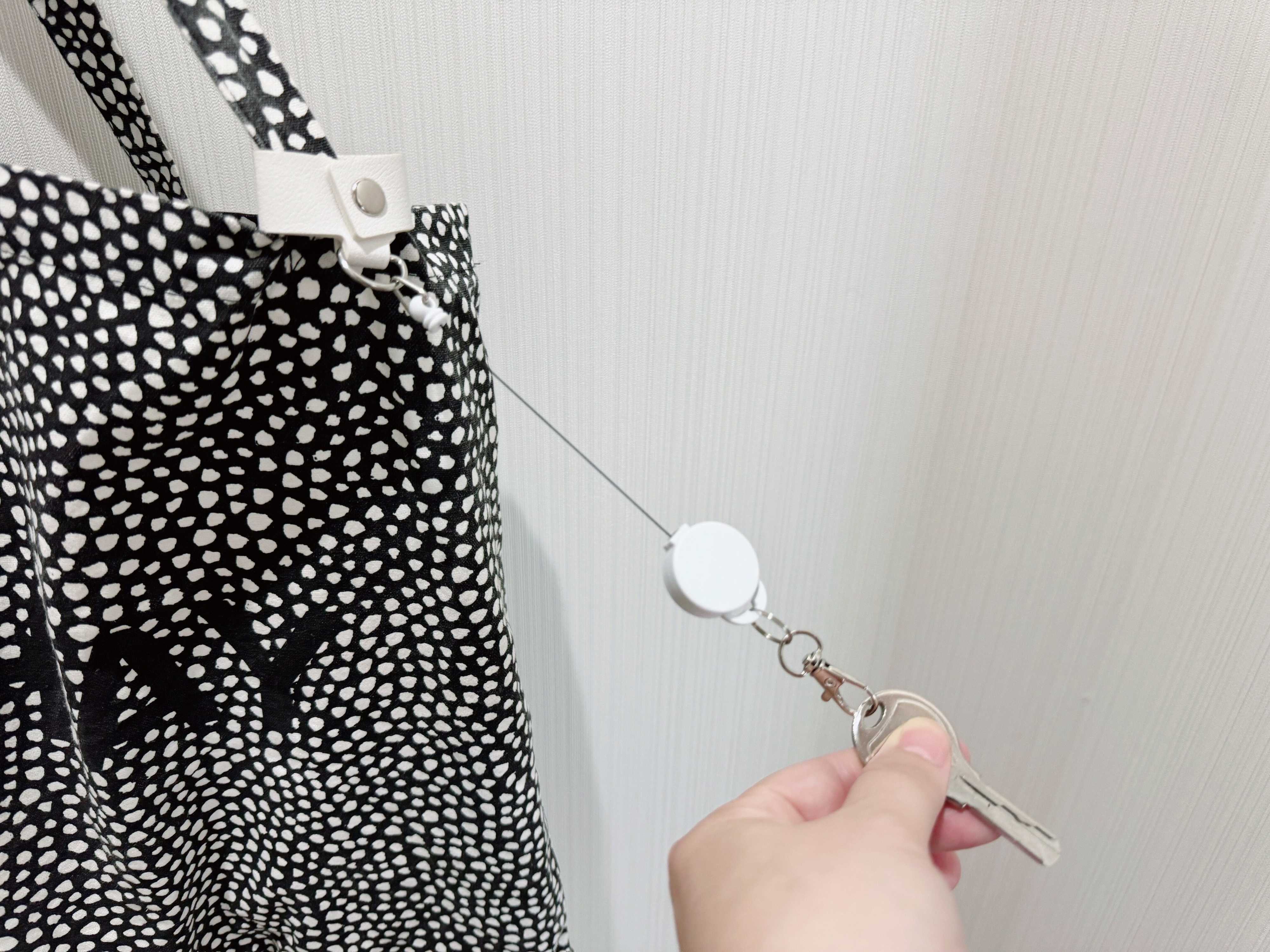 2．リールつきバッグチャーム