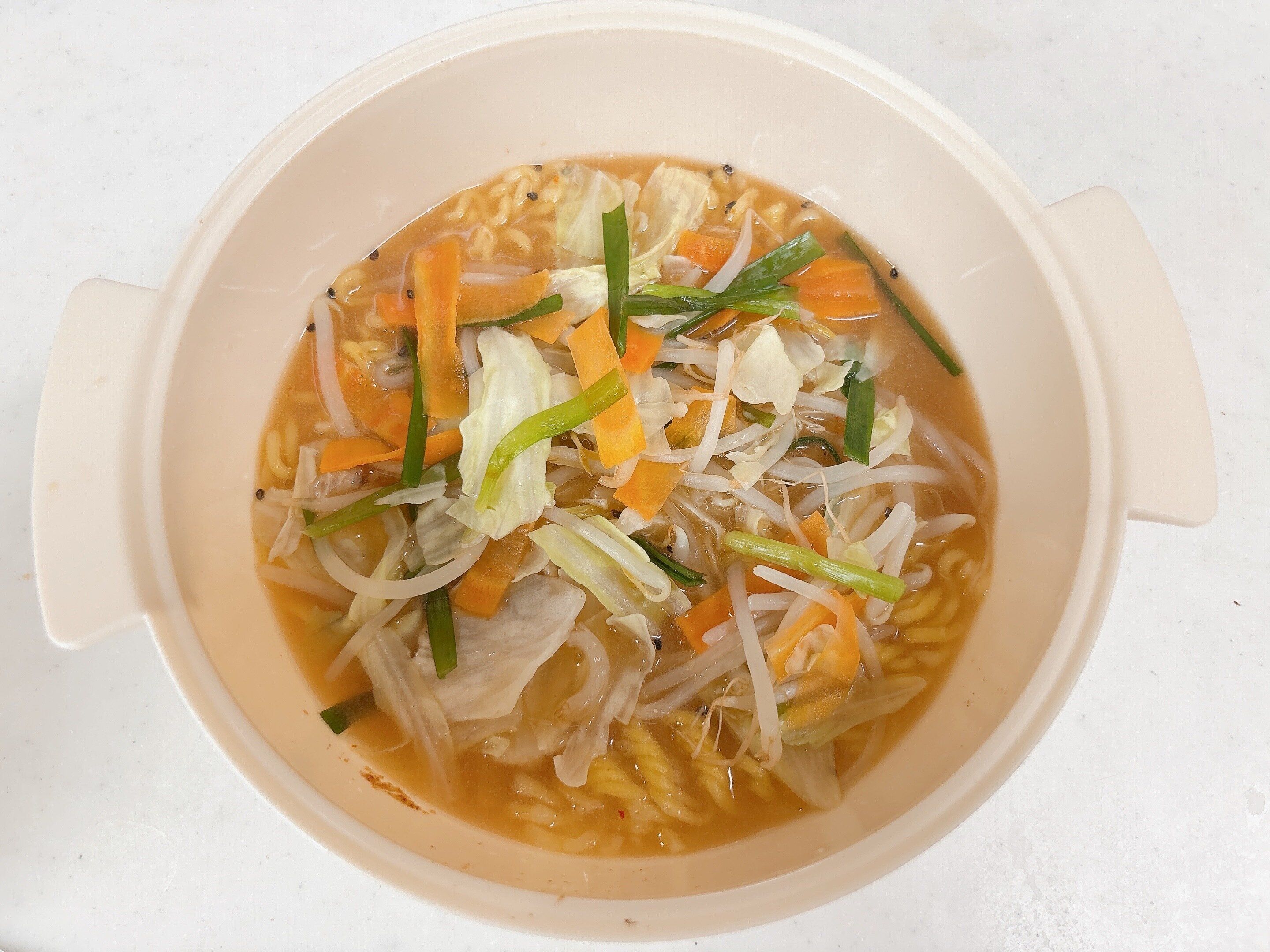 3COINSザル付きピストロヌードル