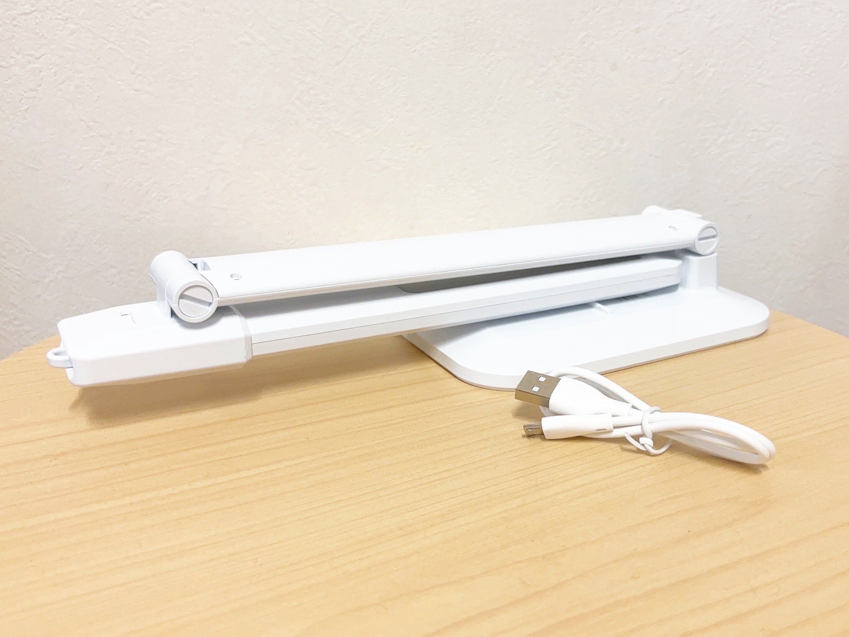 ダイソーデスクライト