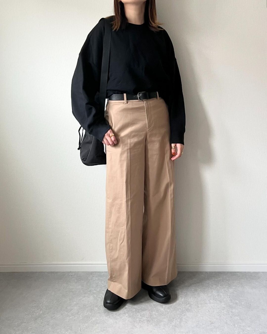 【ユニクロ】秋冬はコレ1本でOK！きちんとシーンも頼れるスタメンパンツ