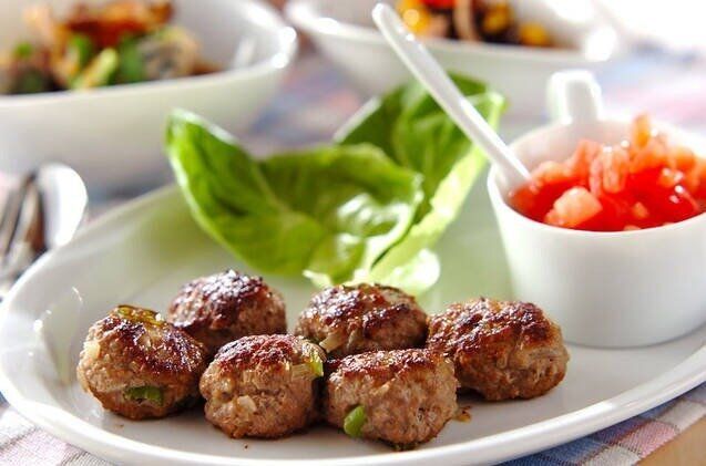 ししとう入りひとくちサルサバーグ