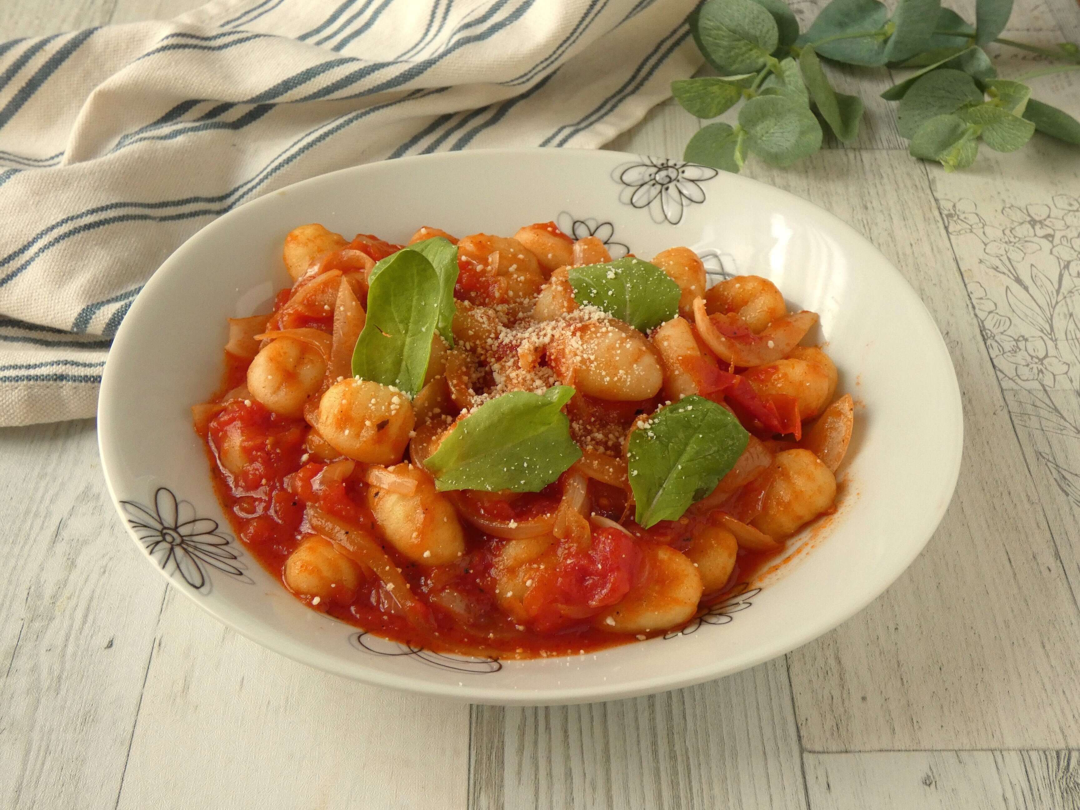 トマトソースのニョッキ