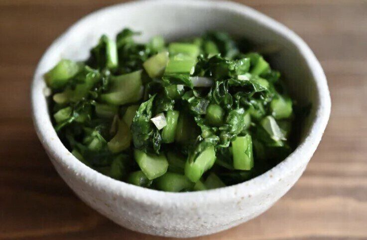 メイン食材カブの葉だけ!オイスターソース炒め