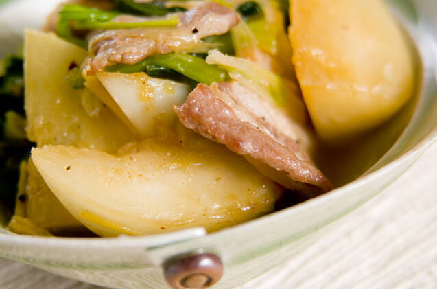 豚肉とカブの炒め煮