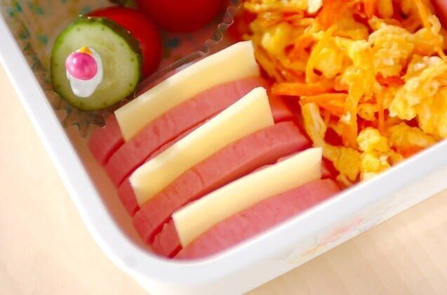 カマボコのチーズはさみ