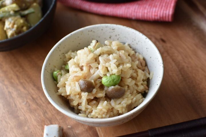 味つけ2つだけ!ツナと枝豆の絶品炊き込みごはん