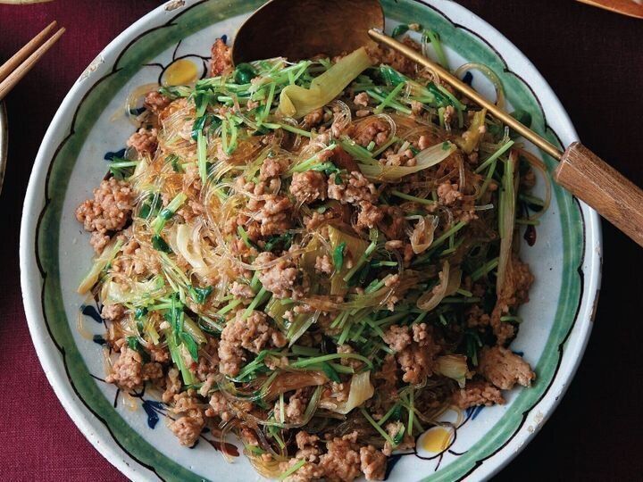 のどごしがいい春雨とシャキシャキ豆苗！ひき肉と豆苗の春雨炒め