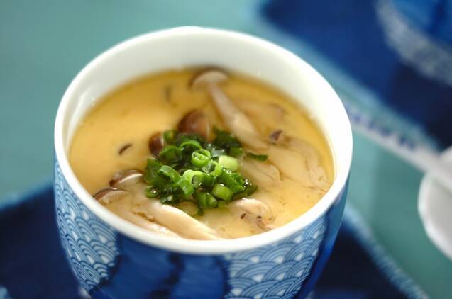 白だしで簡単!シメジのミルク茶碗蒸し