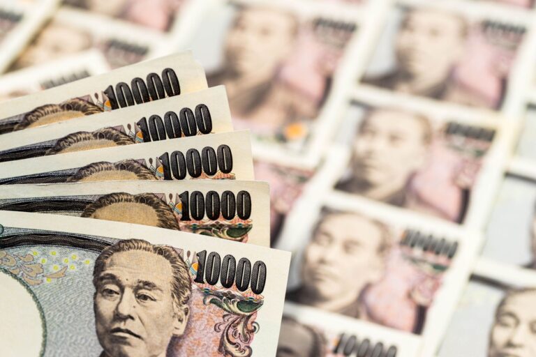 知識ゼロから始めて総資産3000万円超！主婦投資家の人生＆資産History