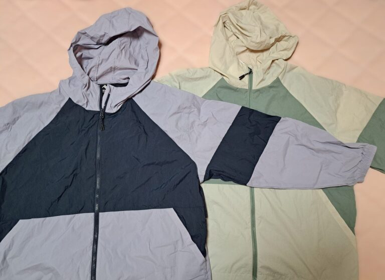 突然の雨でもOK【ワークマン】バッグにもなるトランスフォームするレインジャケット