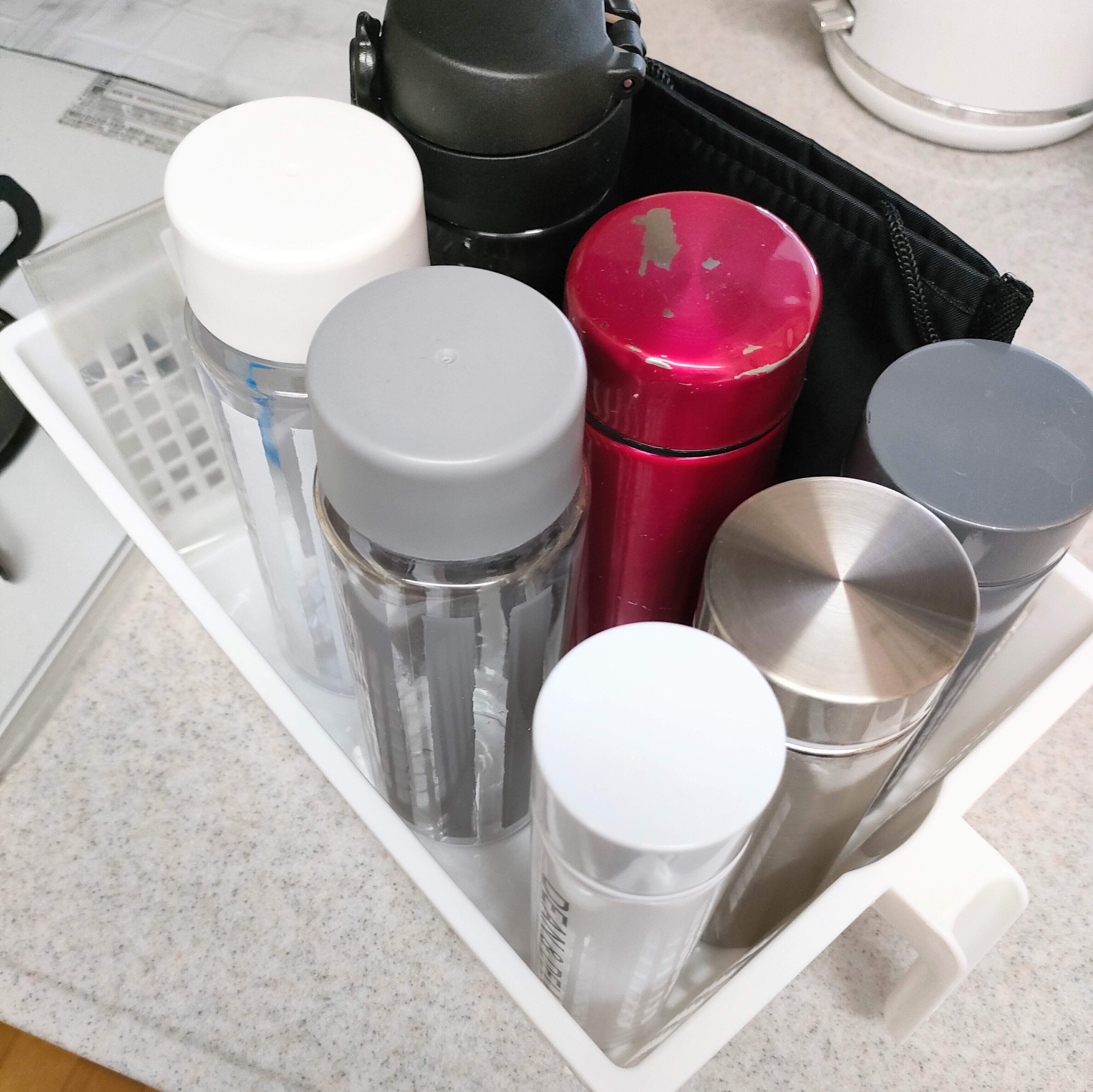 100円ショップセリア ペットボトルラック