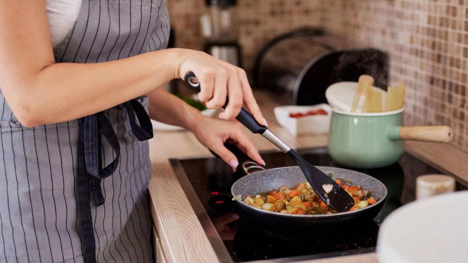 【家事】寝坊しても大丈夫！忙しい朝のためにやっているキッチンの夜習慣3選