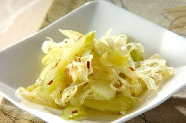 セロリの蒸し煮