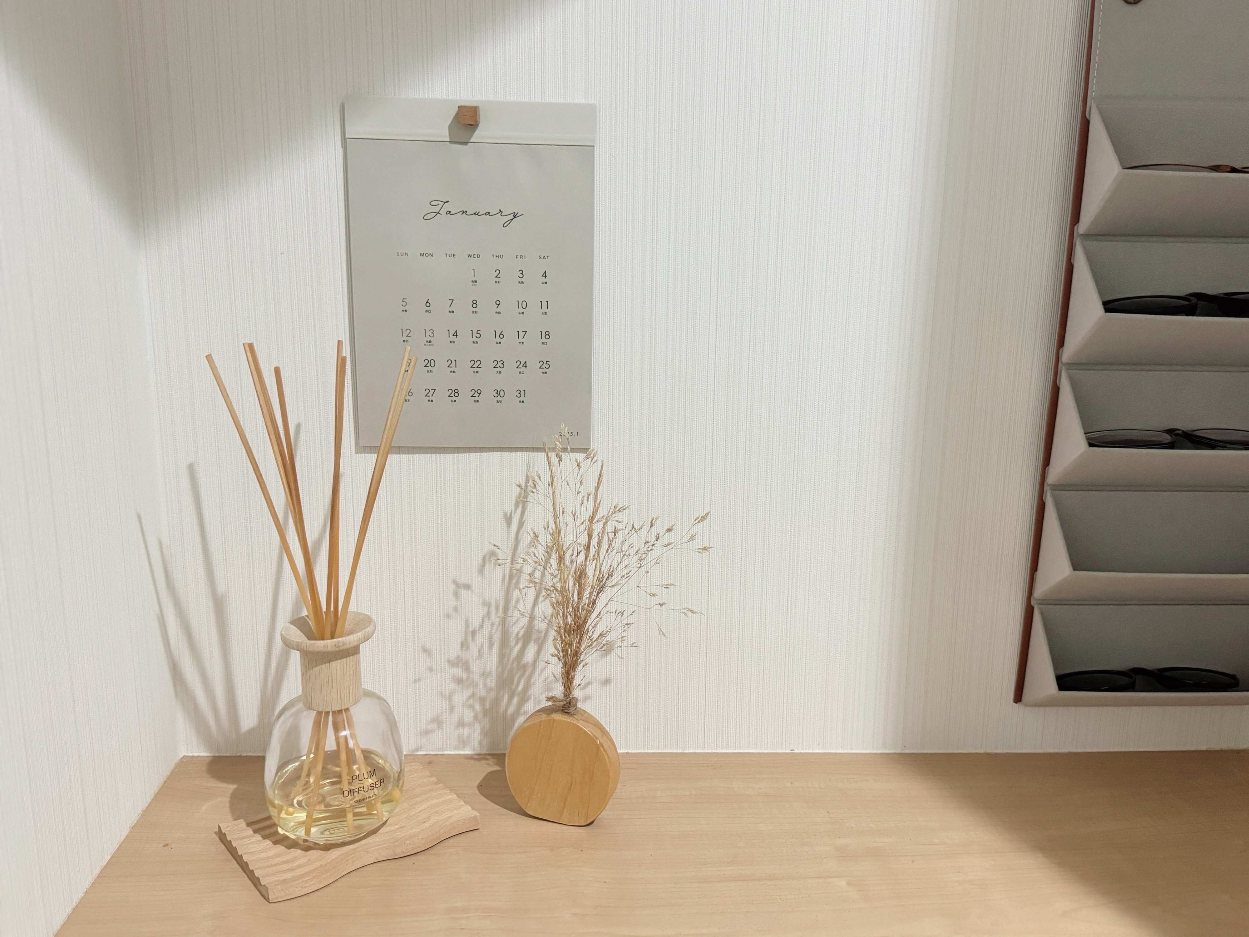 1.A5 壁掛けカレンダー グレージュ