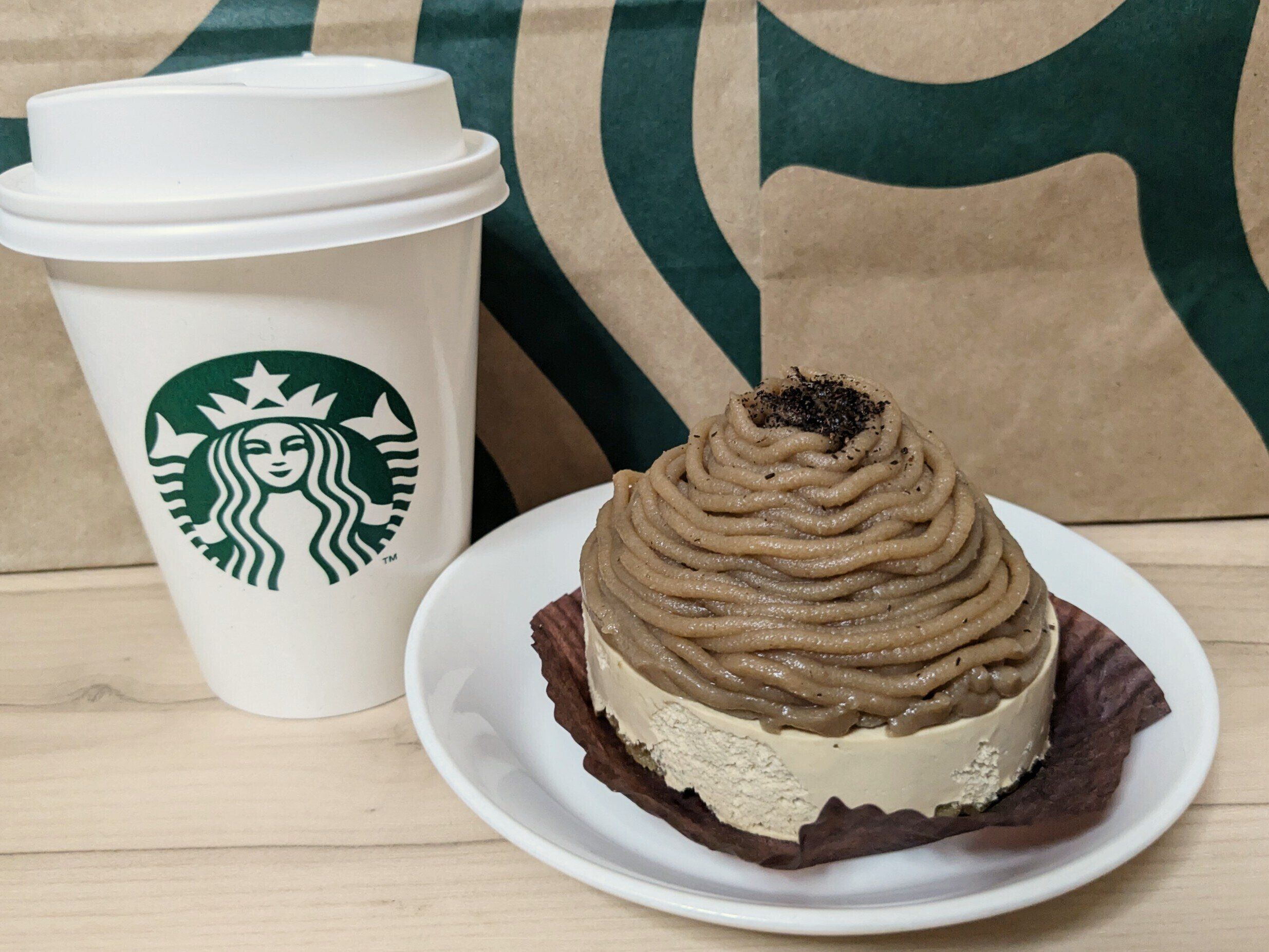 栗とほうじ茶のモンブラン