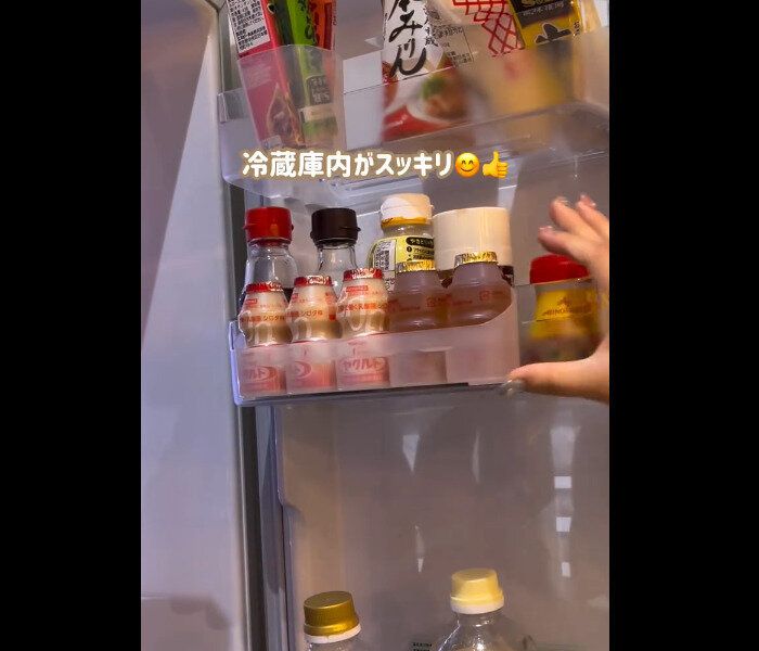 【セリア】もう転がらない!乳酸菌飲料スタンドMini