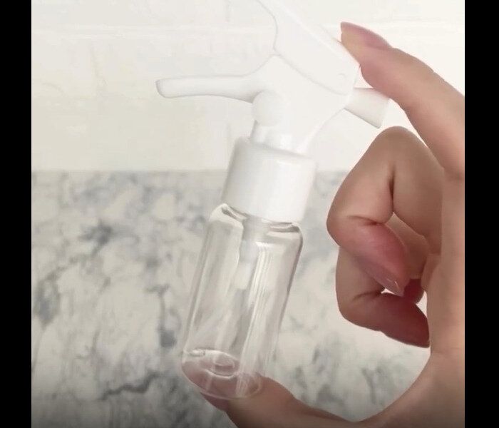 【ダイソー】広範囲にシュッ!レバー式スプレーボトル