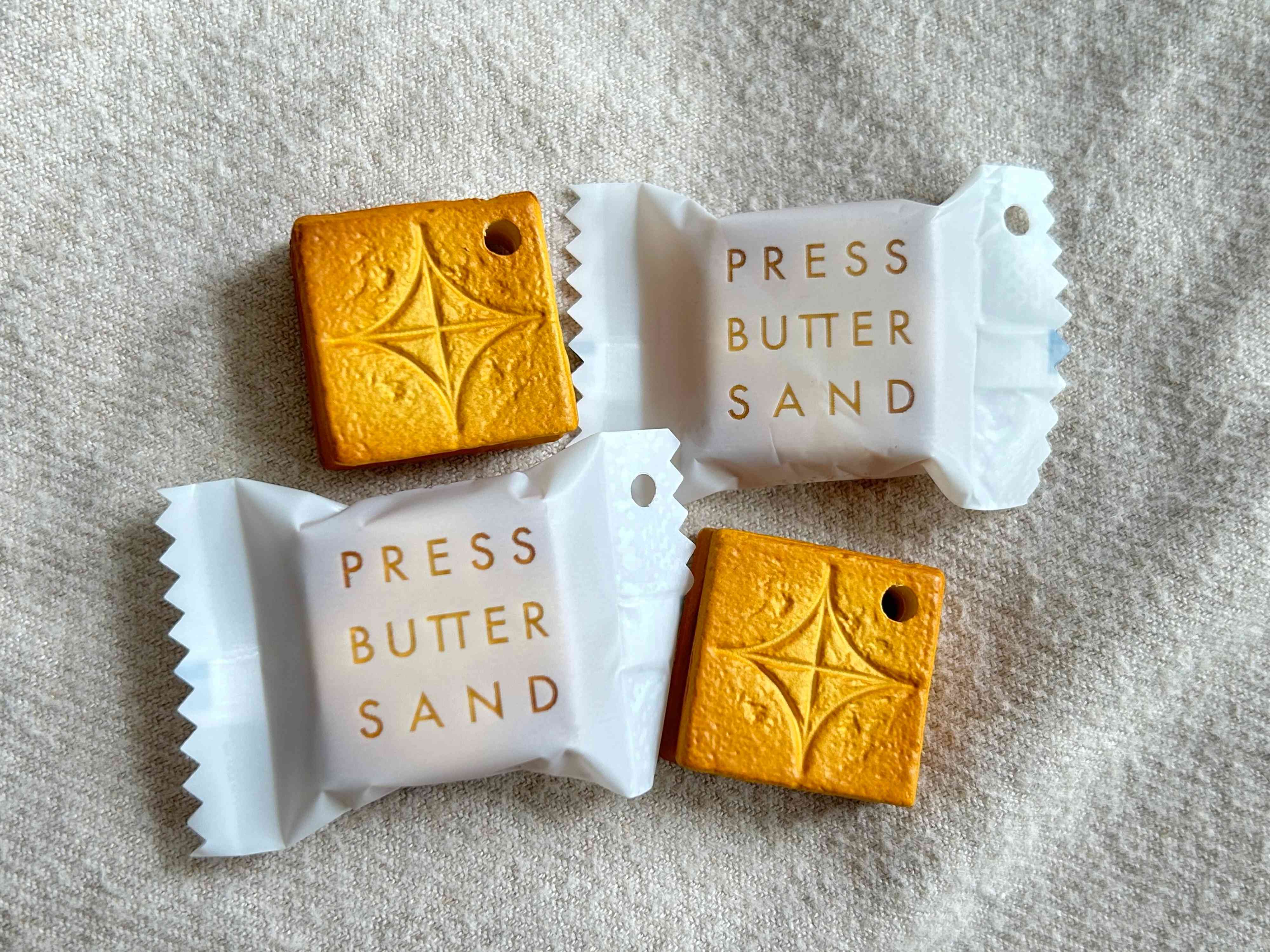 プレスバターサンド　カプセルトイ