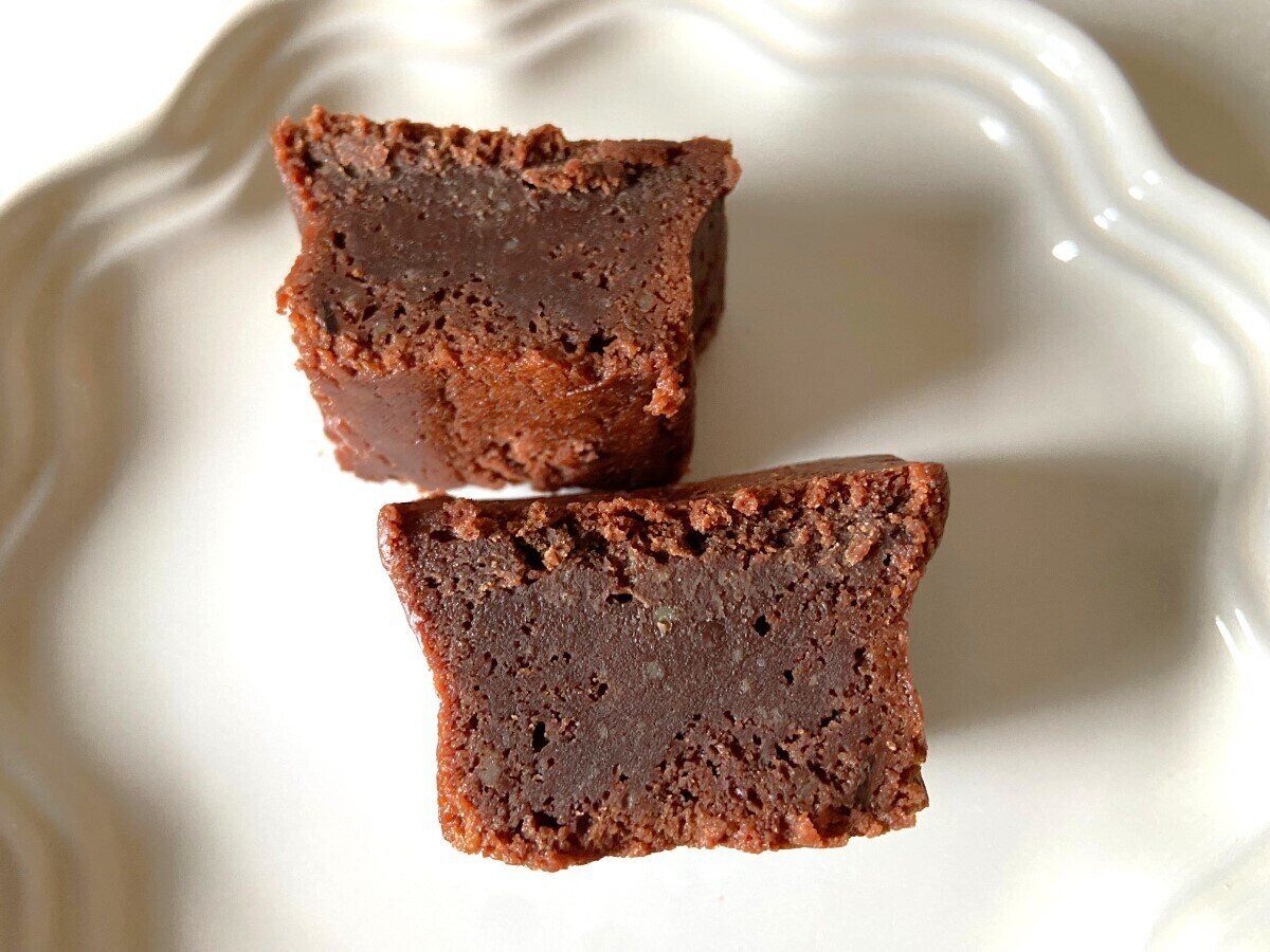 濃厚チョコレートケーキ