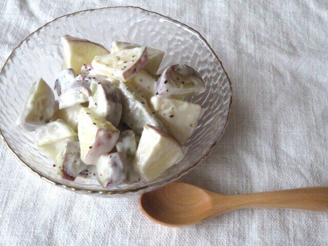 さつまいもとリンゴのサラダ