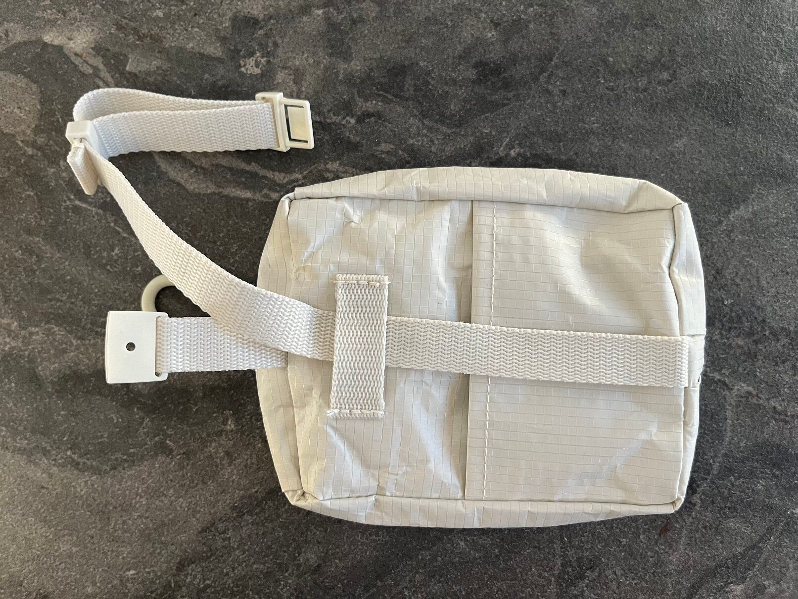 【無印良品】これは、売り切れ必至!?ジュートバッグやトートバッグなどの定番バッグがそのままの形でミニサイズになっちゃった！