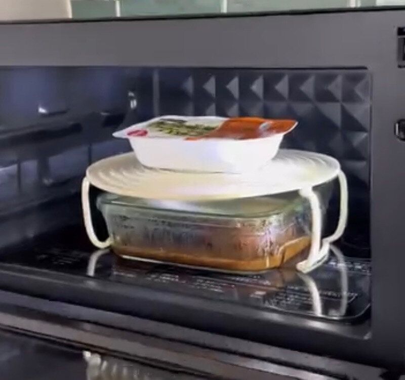 料理の時短に！「2段レンジトレイ」