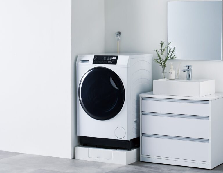 新しい暮らしのパートナーに！AQUAのドラム式洗濯乾燥機「まっ直ぐドラム2.0 AQW-D8R」